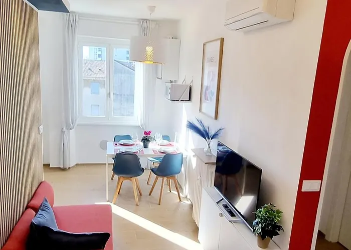 Bovisa Elegance And Comfort Near The Center Apartment Milan